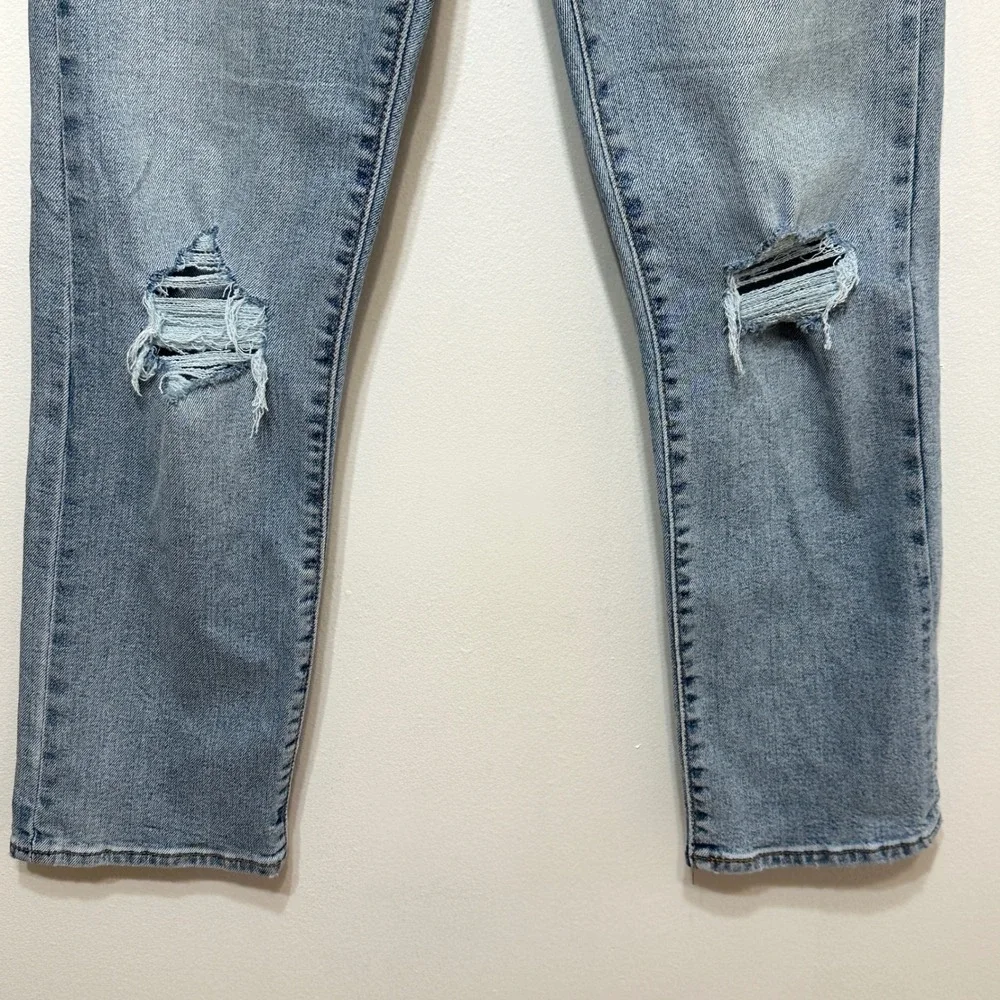 Levis levi wedgie